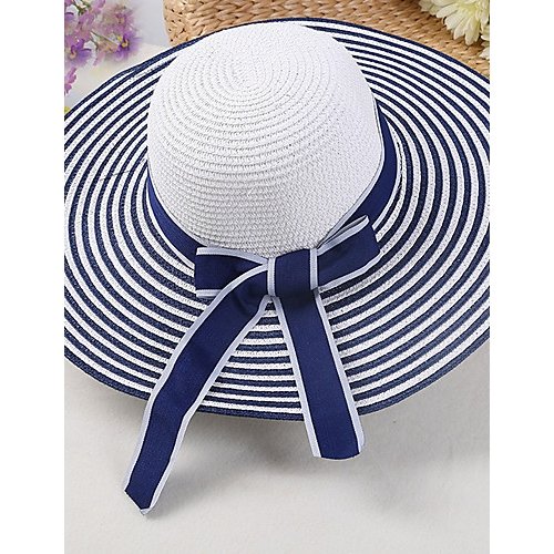 Female straw sun hat with striped bow