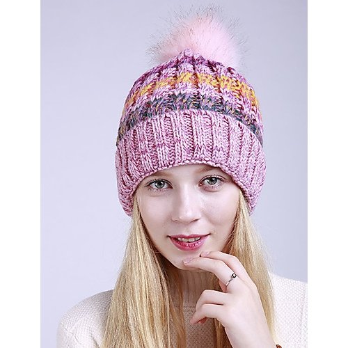 Female active Roman knit hat, floral weave